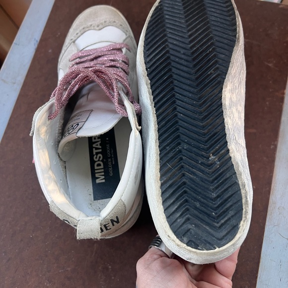 Beautiful Golden Goose Mid Stars. Size 36. Almost new condition.LTD Private EDT. - Picture 4 of 5